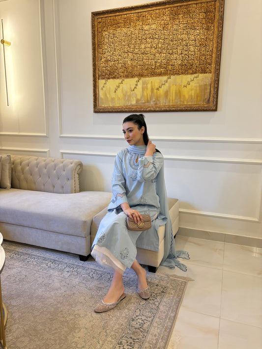 HOORE' ICE BLUE 3-PIECE OUTFIT