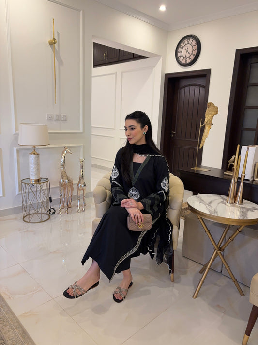 HOORE' BLACK 3-PIECE OUTFIT