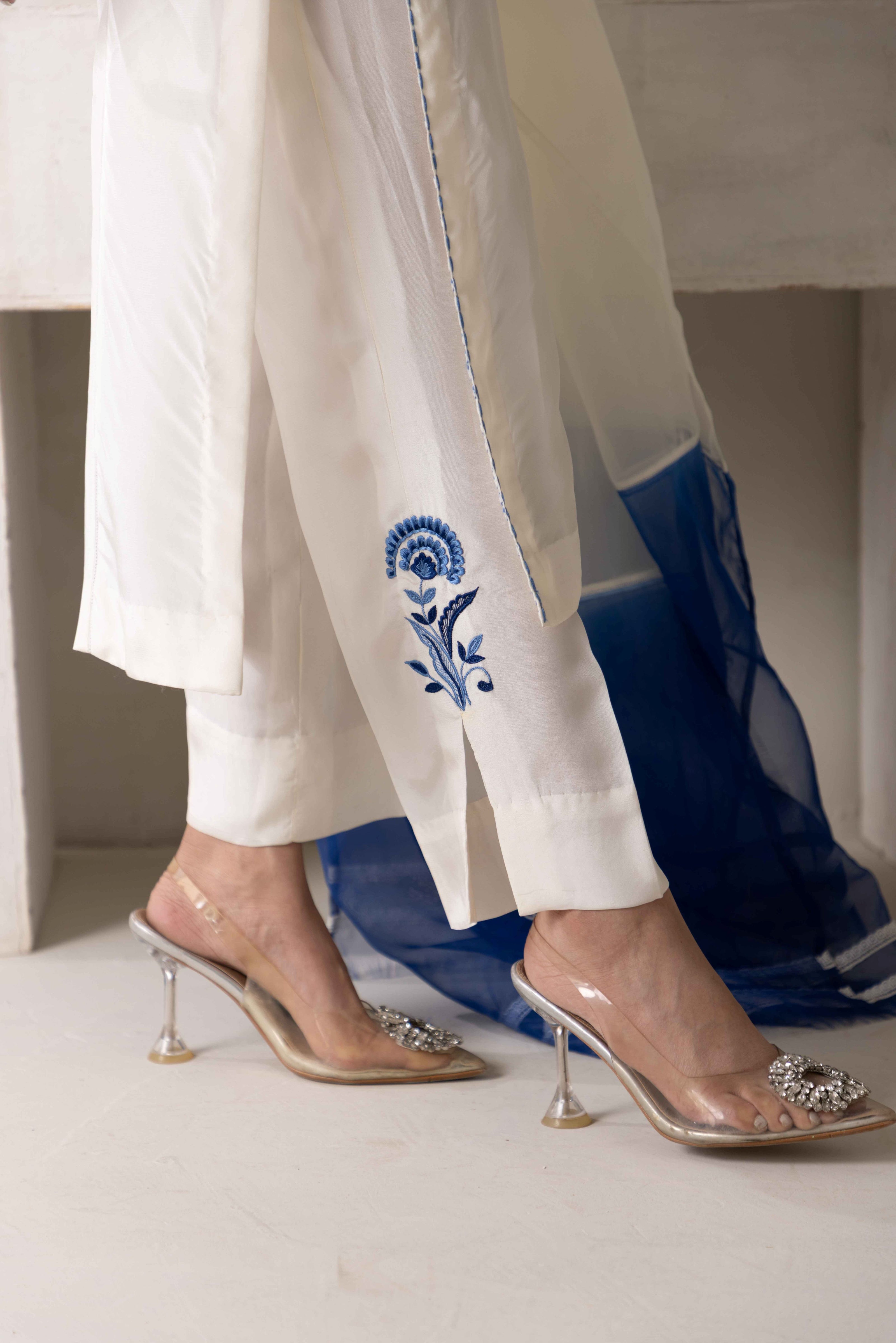 LAYAL WHITE 3-PIECE OUTFIT